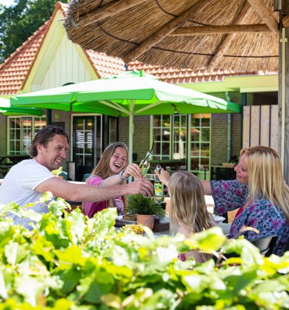 @Thepark Restaurant Lunch Vakantiegasten Terras 5