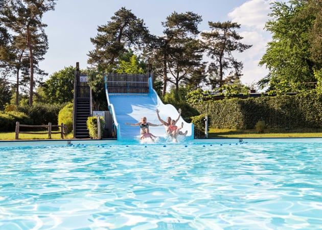 Resort Veluwe Buitenzwembad 16