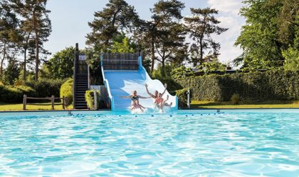Park Met Buitenzwembad